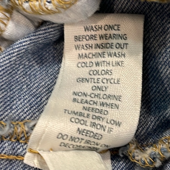 Distressed Vintage Mudd Floral Denim Jacket - Picture 10 of 10